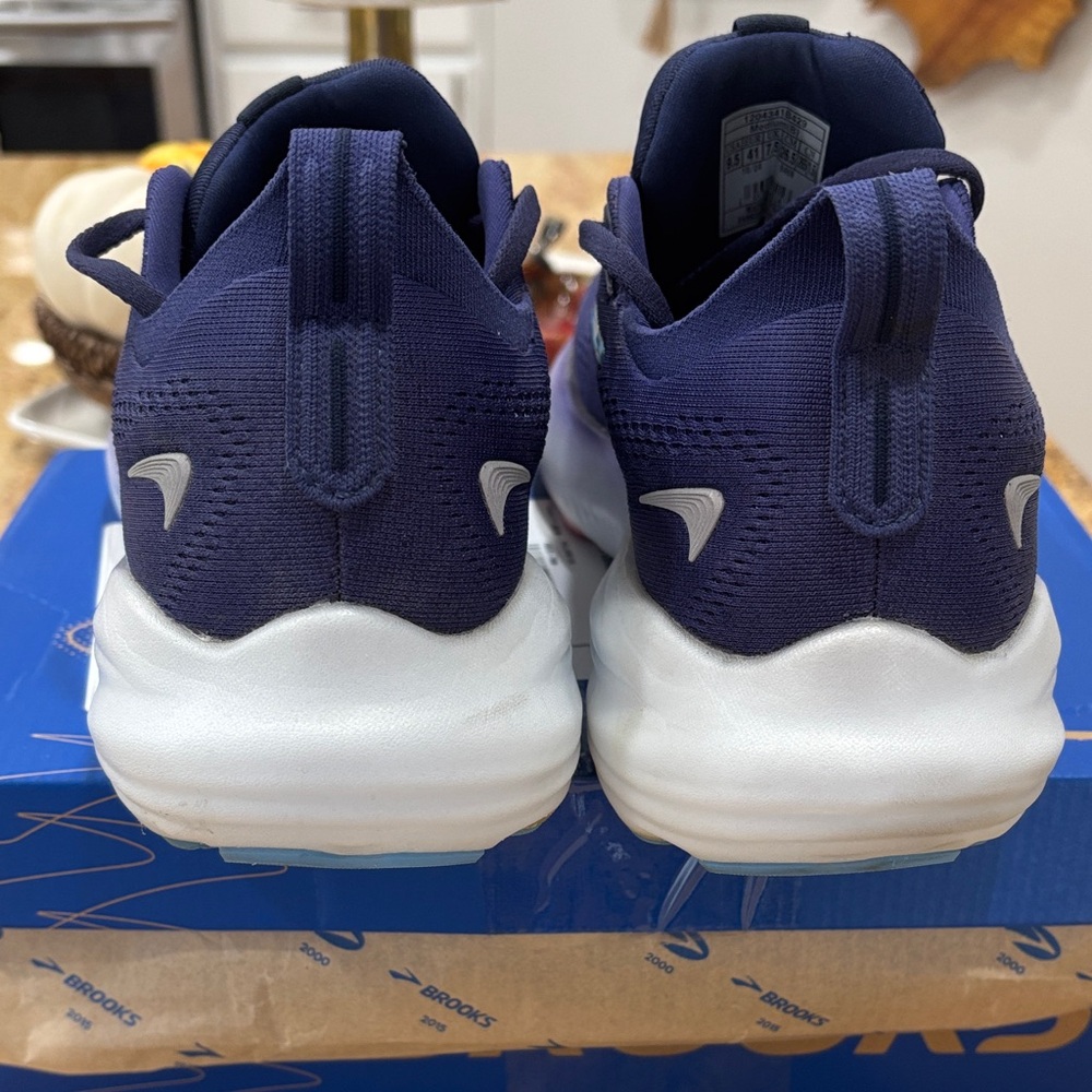 Brooks Dark Blue Athletic Sneakers - Picture 4 of 9